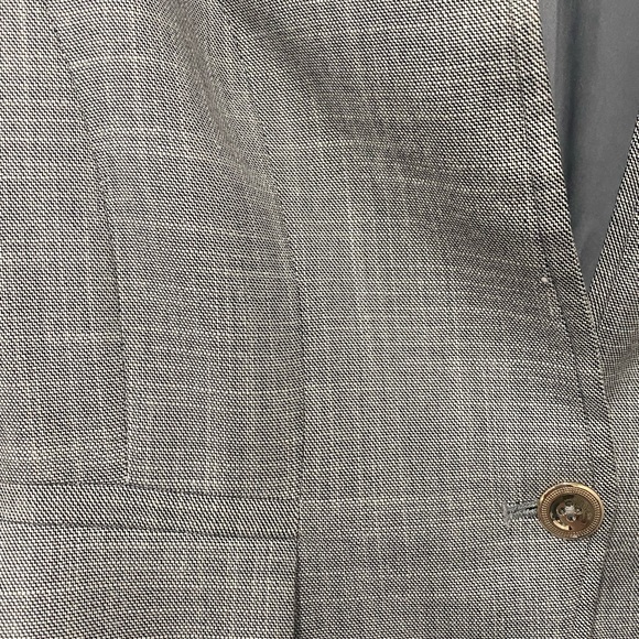 Gray Blazer Size 4 - Picture 3 of 4